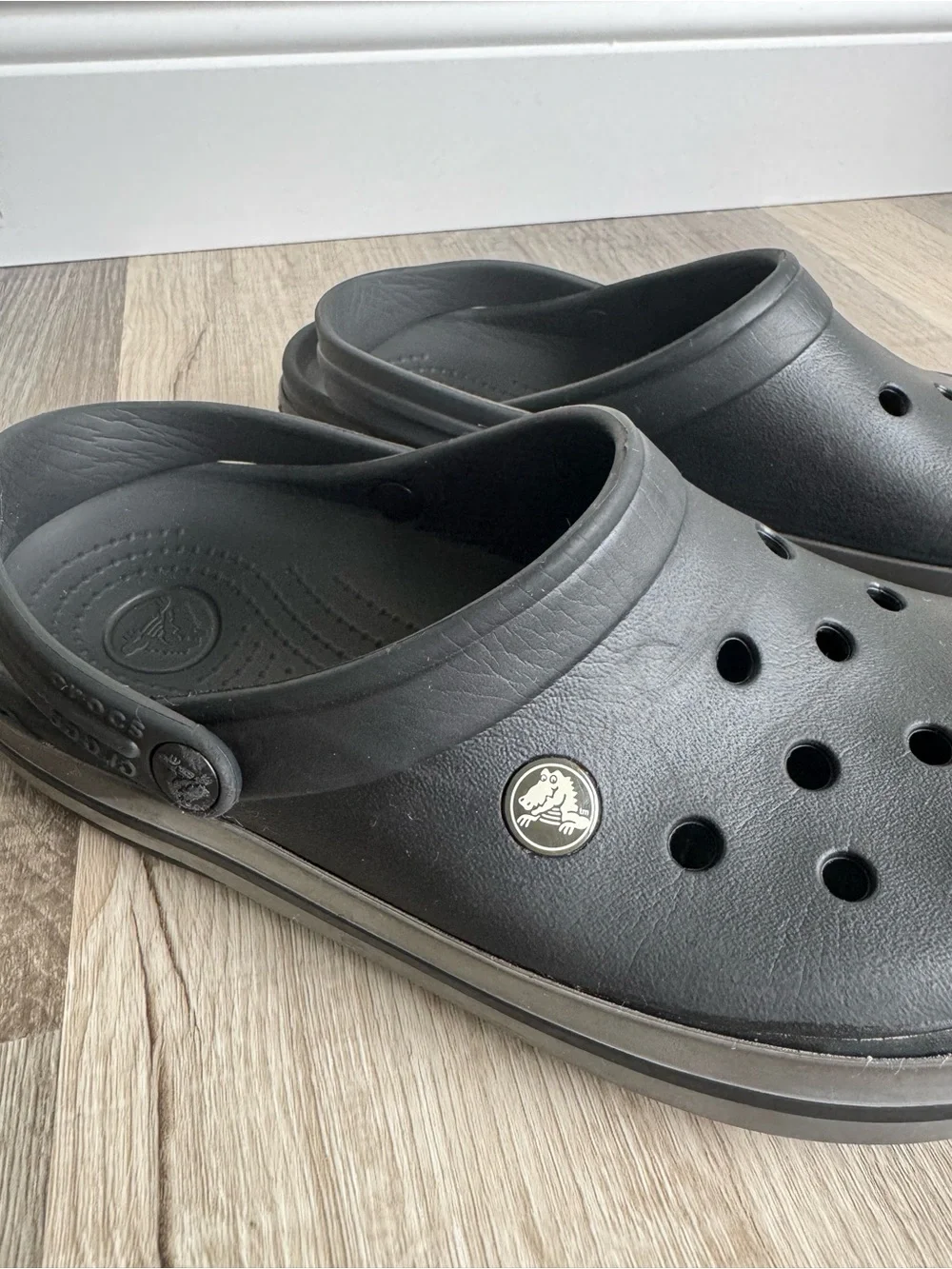 Crocs Crocband Clogs Black Unisex Men’s 8 Women’s 10